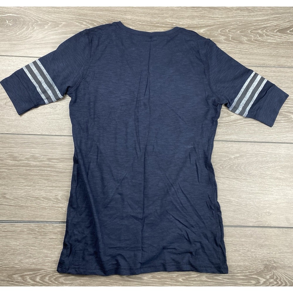47 Brand Women's MLB New York Yankees V Neck Logo Scrum Tee Blue Size Large New - Picture 4 of 8